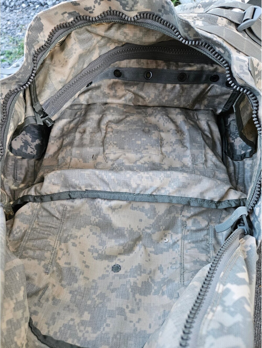 US Military MOLLE II Large Rucksack Complete Assembly UCP ACU Dig. Camo Full Kit - Picture 15 of 15